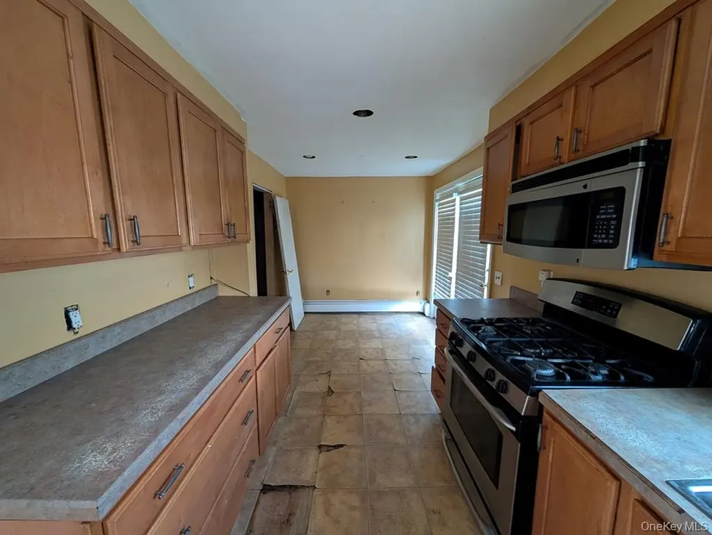 219 Elm Road Mahopac NY 10541