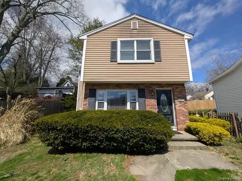 219 Elm Road Mahopac NY 10541