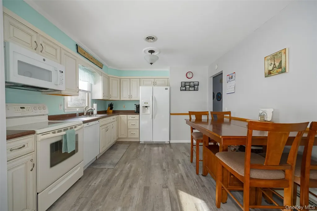 25 Verplanck Avenue Hopewell Junction NY 12533
