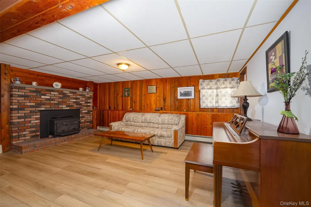 25 Verplanck Avenue Hopewell Junction NY 12533
