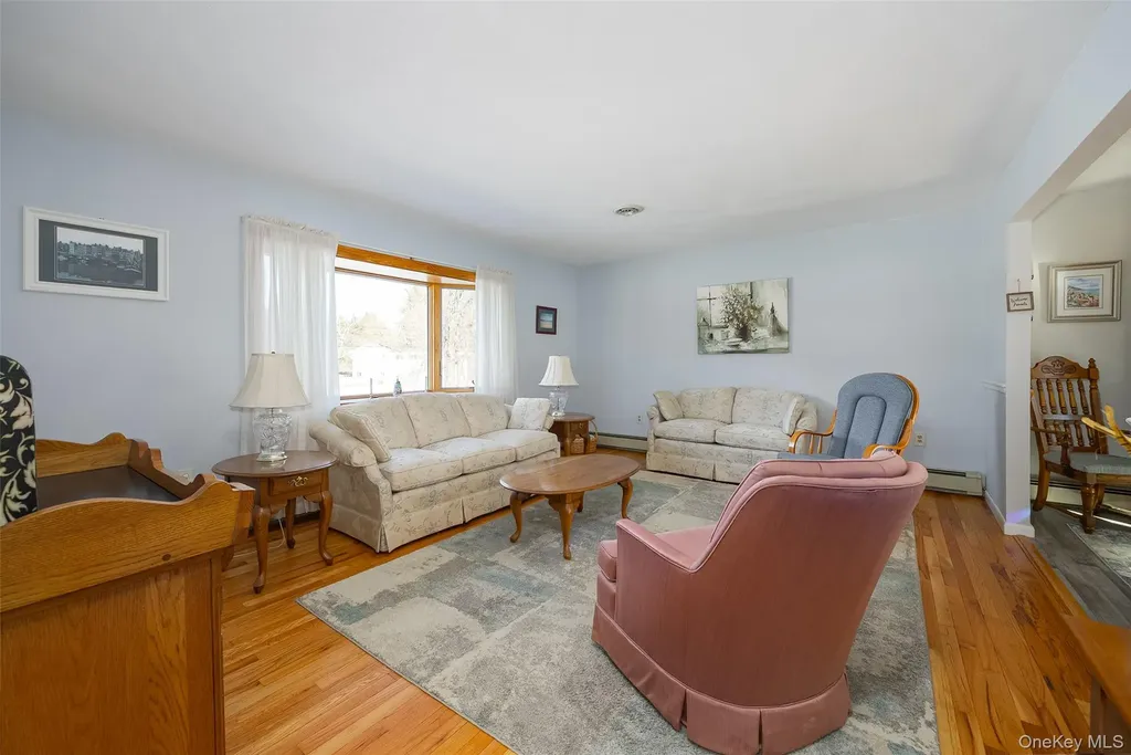 25 Verplanck Avenue Hopewell Junction NY 12533