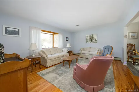 25 Verplanck Avenue Hopewell Junction NY 12533