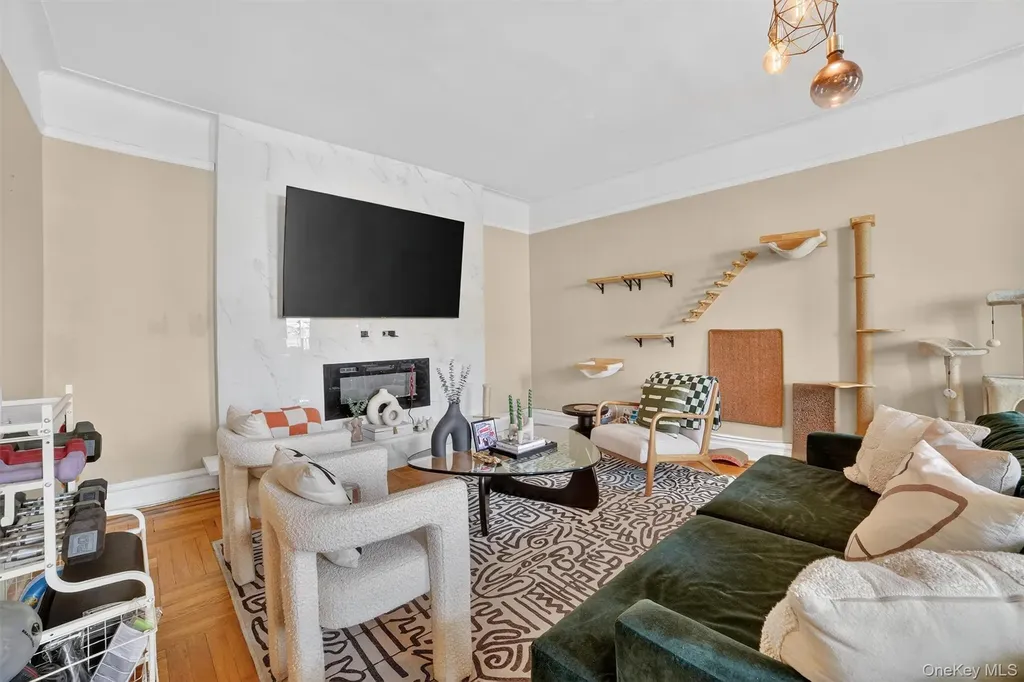 219 Bronx River Road Yonkers NY 10704