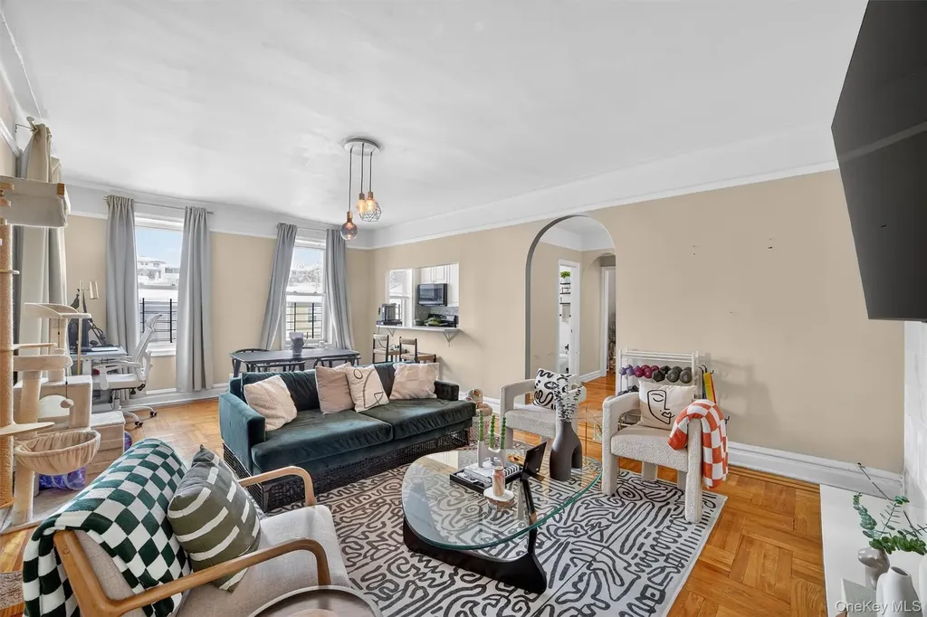 219 Bronx River Road Yonkers NY 10704