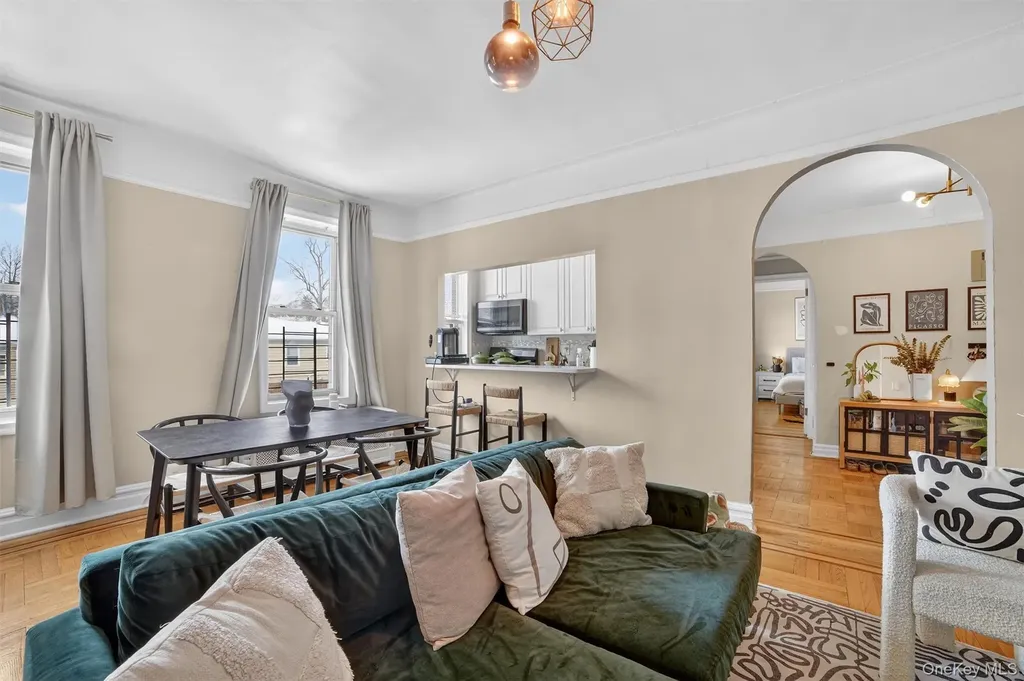 219 Bronx River Road Yonkers NY 10704
