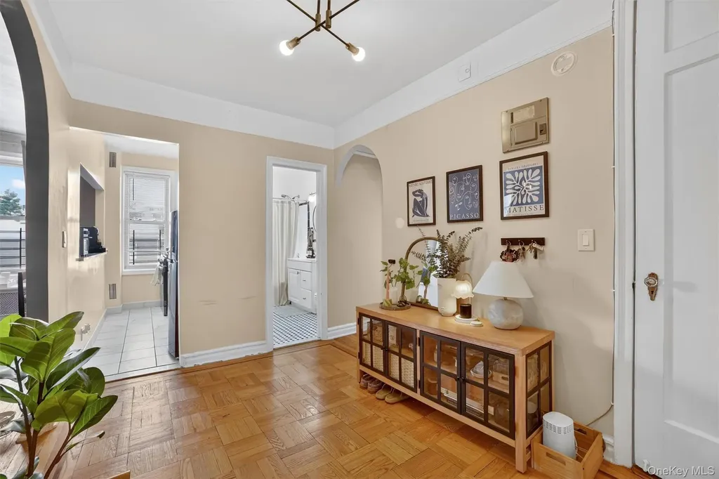 219 Bronx River Road Yonkers NY 10704