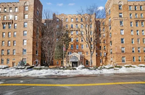 219 Bronx River Road Yonkers NY 10704