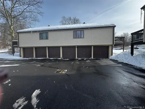 53 Jefferson Oval Yorktown Heights NY 10598