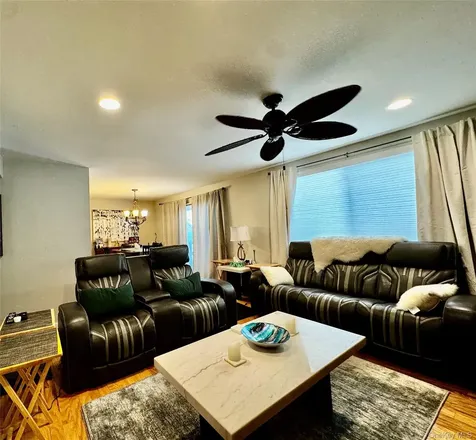 53 Jefferson Oval Yorktown Heights NY 10598