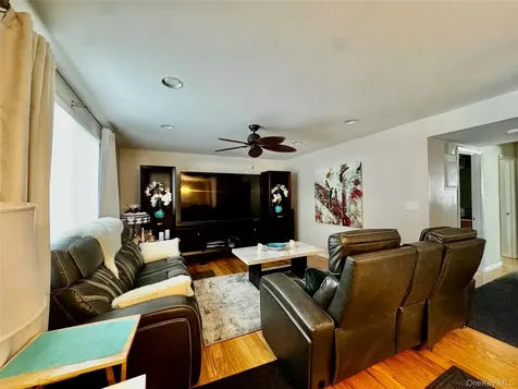 53 Jefferson Oval Yorktown Heights NY 10598
