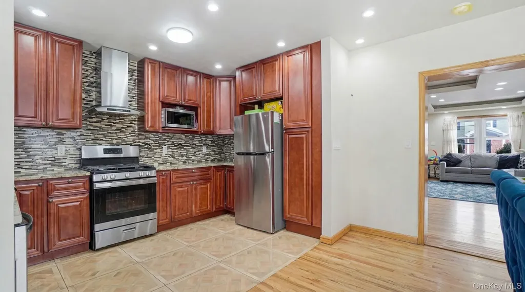 34 Diamond Street Elmont NY 11003