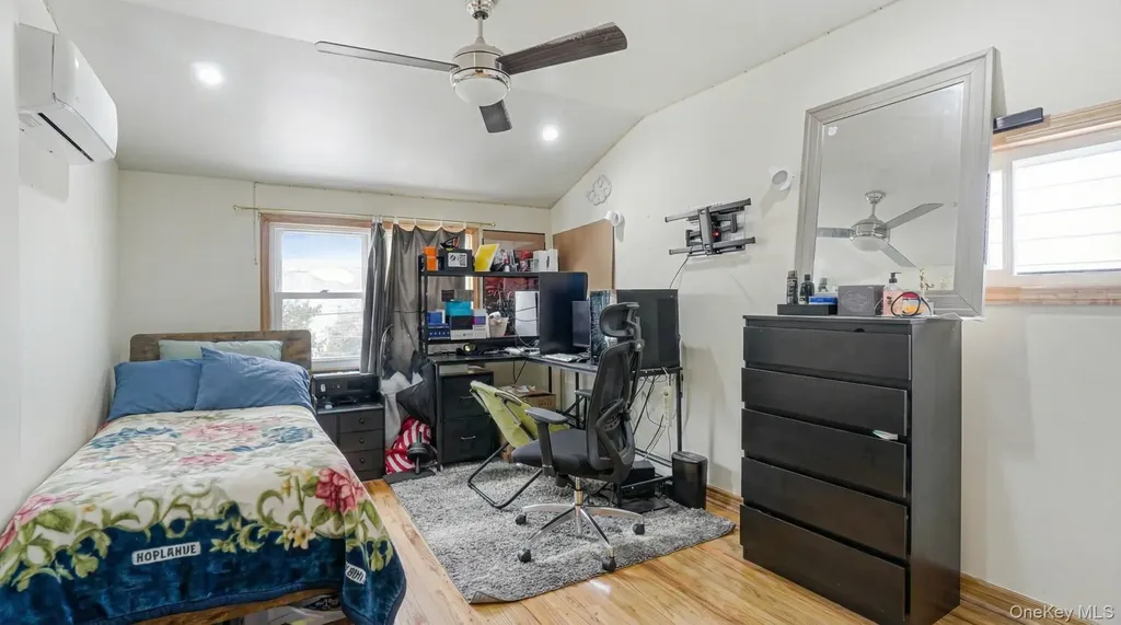 34 Diamond Street Elmont NY 11003