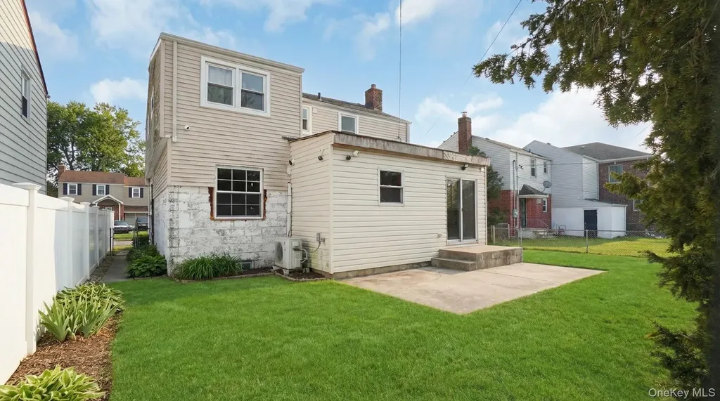 34 Diamond Street Elmont NY 11003