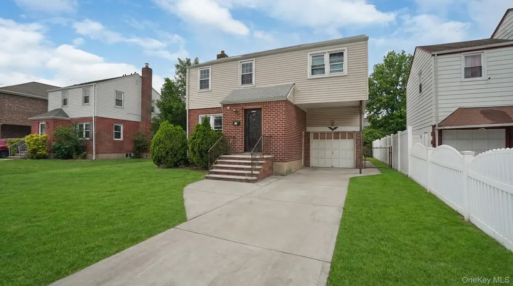 34 Diamond Street Elmont NY 11003