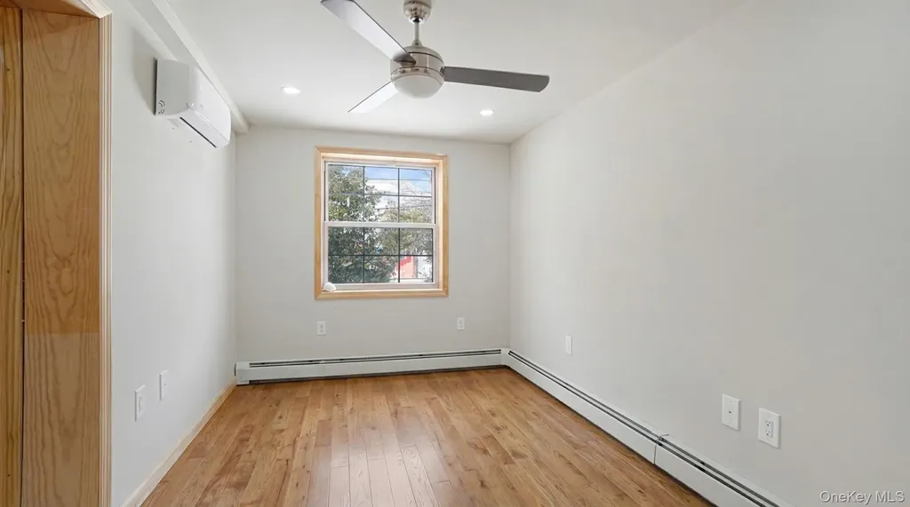 34 Diamond Street Elmont NY 11003