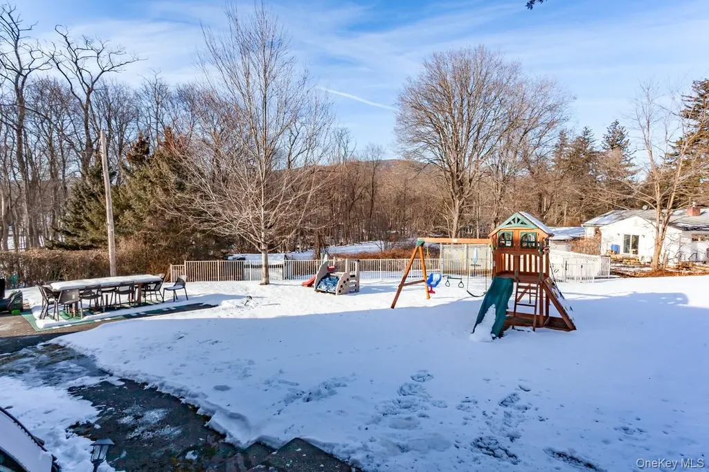 1710 Route 9d Cold Spring NY 10516