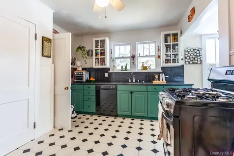 1710 Route 9d Cold Spring NY 10516