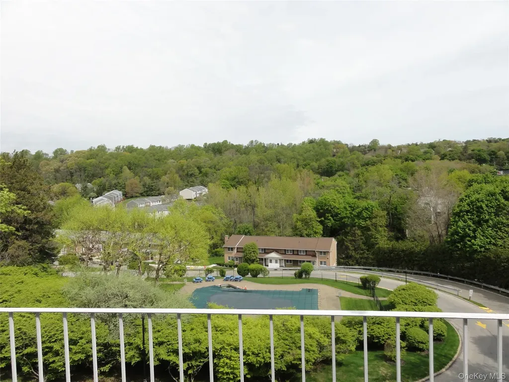 1840 Crompond Road Peekskill NY 10566