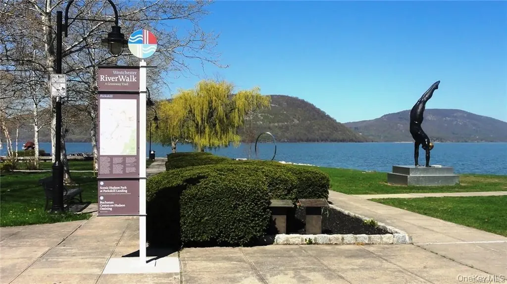 1840 Crompond Road Peekskill NY 10566