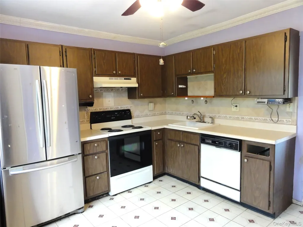 1840 Crompond Road Peekskill NY 10566