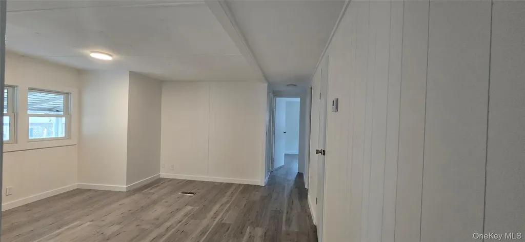 525 Riverleigh Avenue Unit 116 Riverhead NY 11901