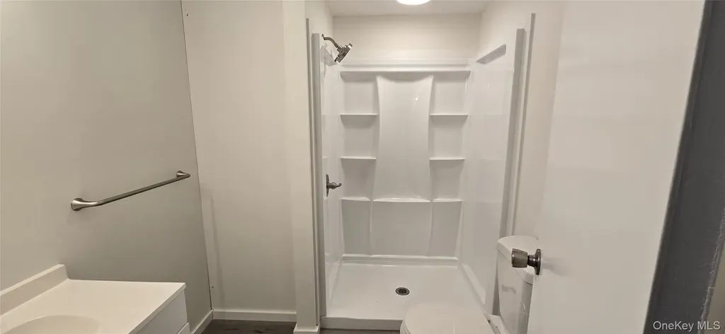 525 Riverleigh Avenue Unit 116 Riverhead NY 11901