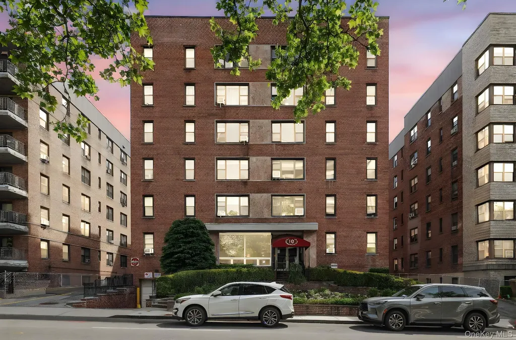 10 N Broadway White Plains NY 10601