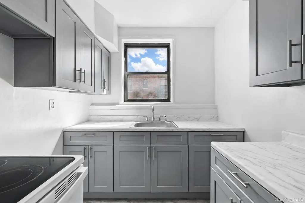 10 N Broadway White Plains NY 10601