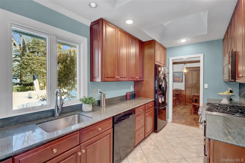 5 Cedar Lane Setauket NY 11733