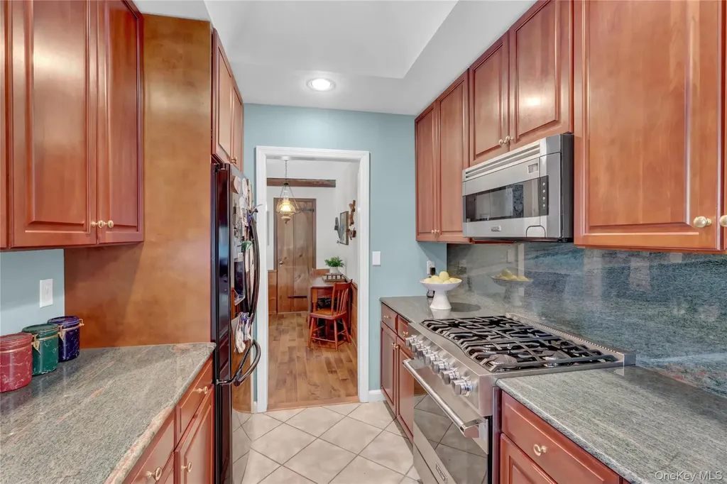 5 Cedar Lane Setauket NY 11733