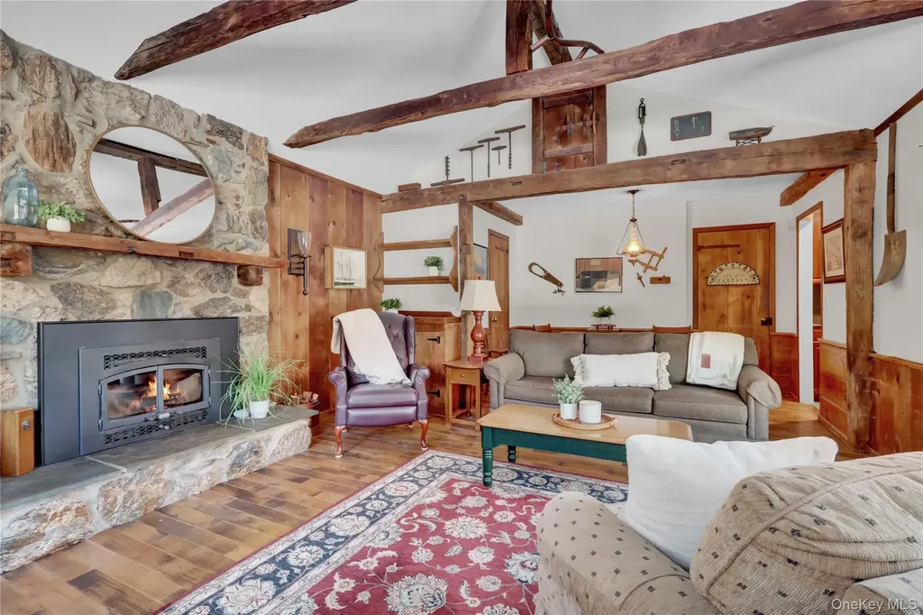 5 Cedar Lane Setauket NY 11733