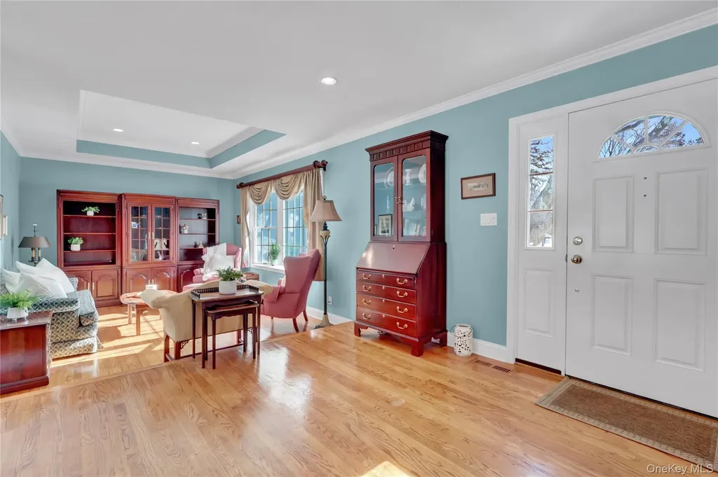 5 Cedar Lane Setauket NY 11733