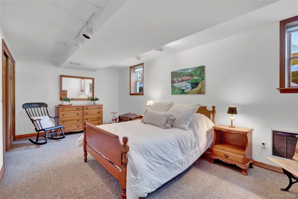 5 Cedar Lane Setauket NY 11733