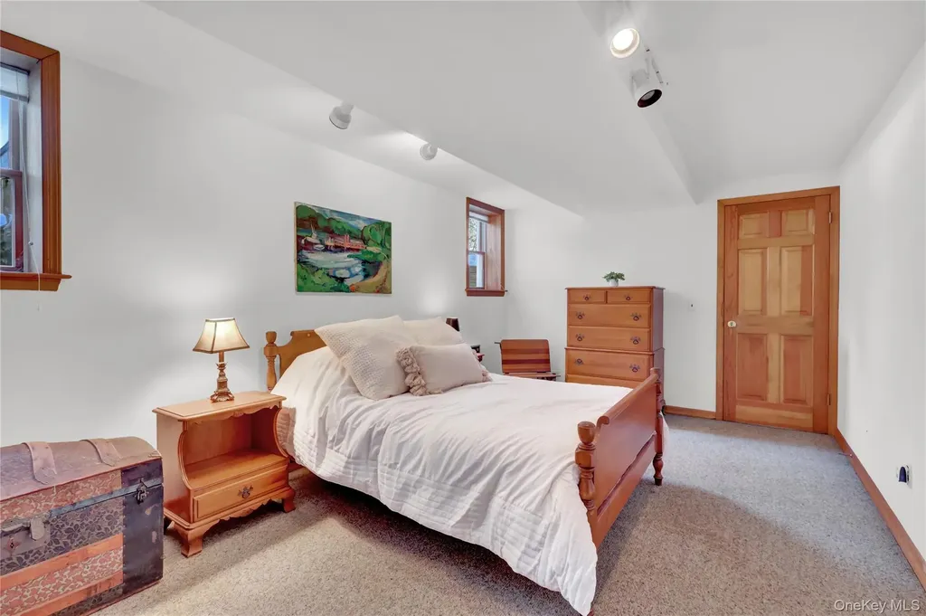 5 Cedar Lane Setauket NY 11733