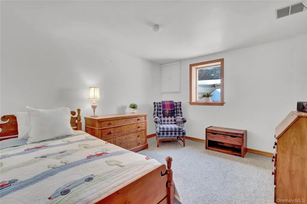5 Cedar Lane Setauket NY 11733