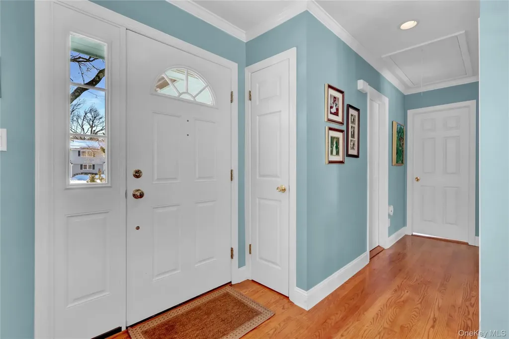 5 Cedar Lane Setauket NY 11733