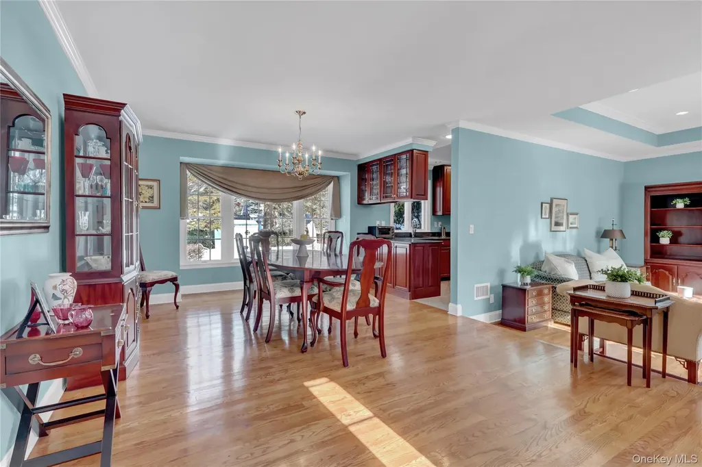 5 Cedar Lane Setauket NY 11733