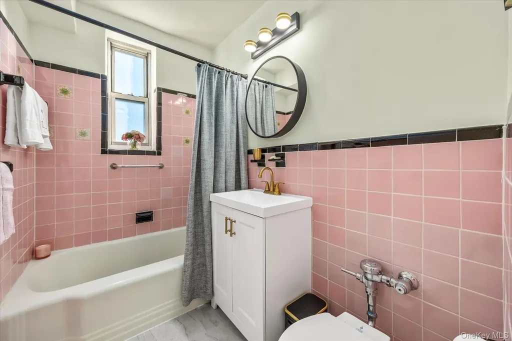 243 Mcdonald Avenue Brooklyn NY 11218