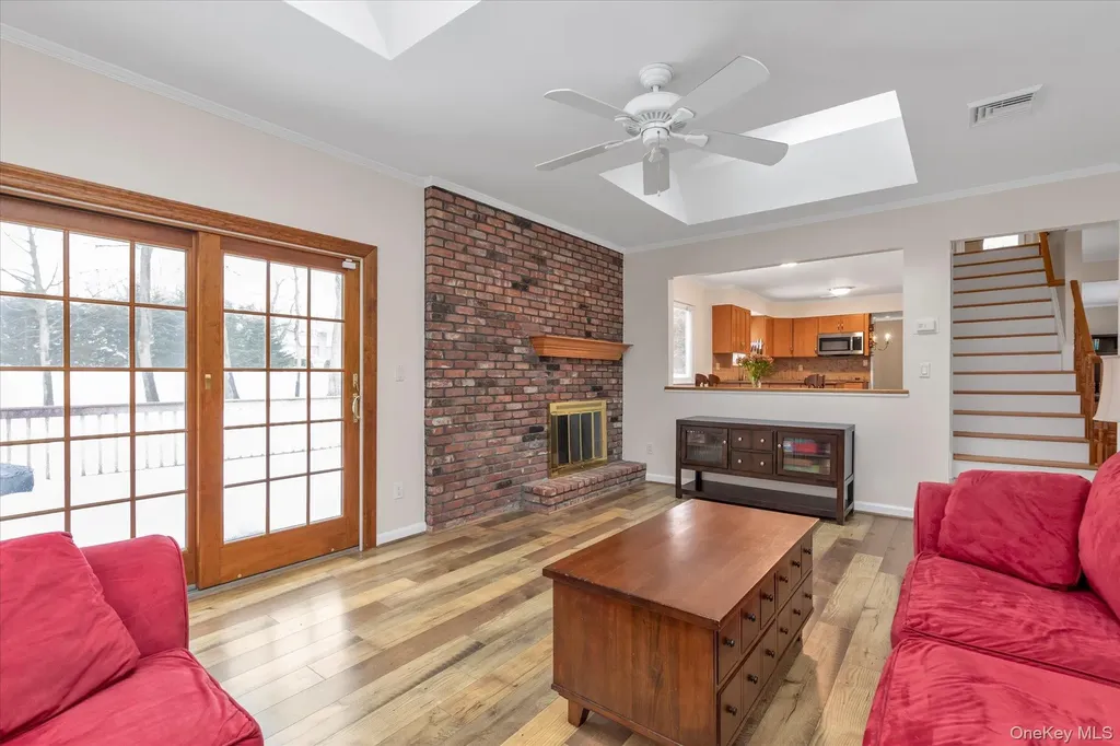 111 Cocks Lane Locust Valley NY 11560