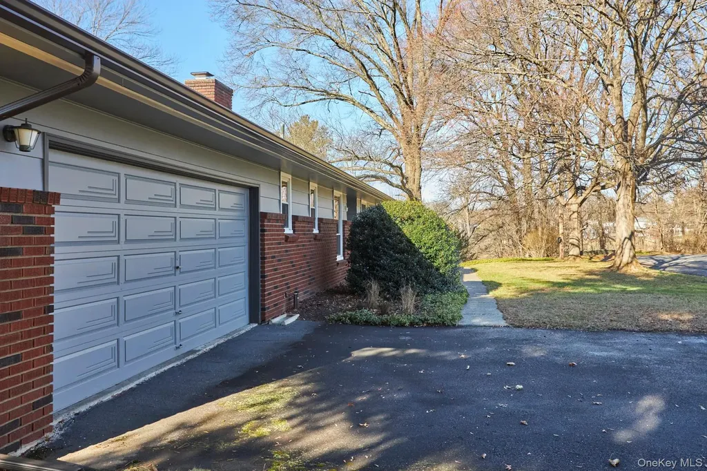 41 Trinity Place Rhinebeck NY 12572