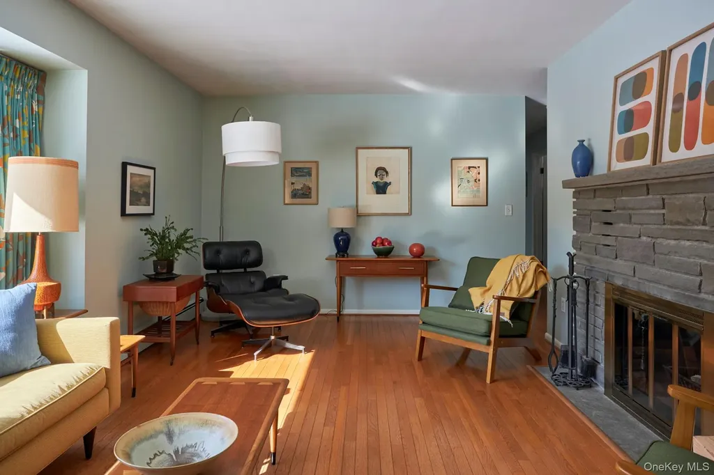 41 Trinity Place Rhinebeck NY 12572