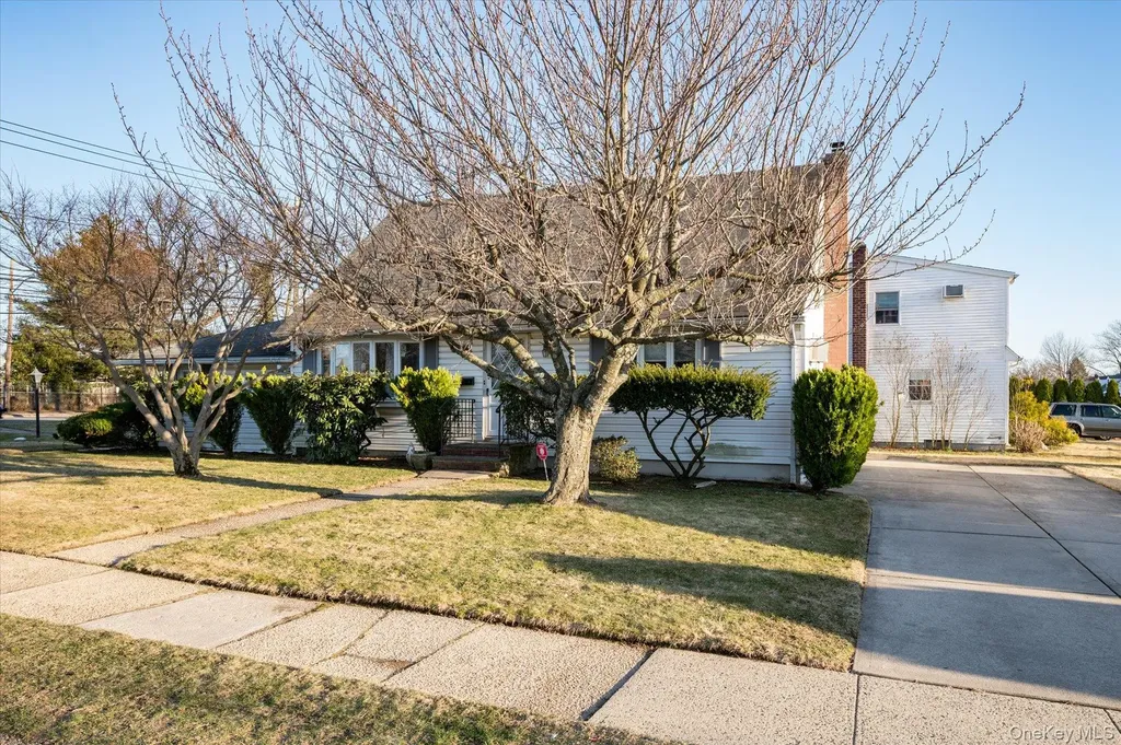 1 Salem Hicksville NY 11801