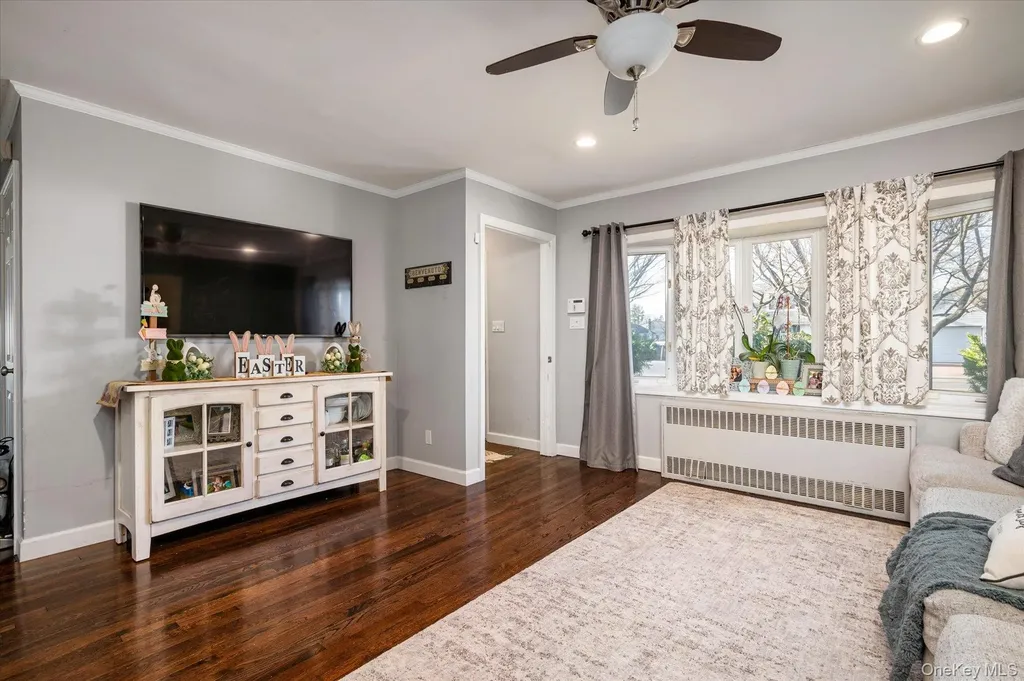 1 Salem Hicksville NY 11801