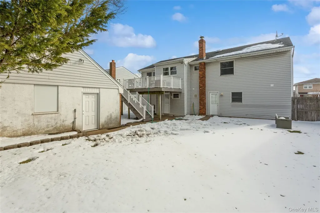 4274 Broadway Island Park NY 11558