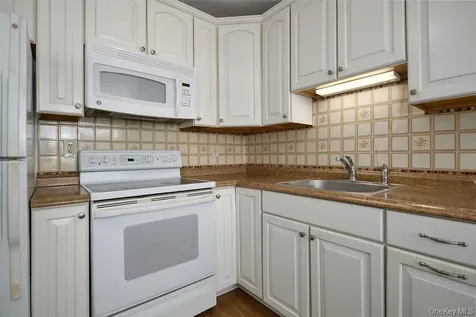 5 Forge Gate Drive Cold Spring NY 10516