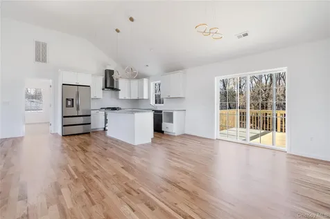 157 S Quaker Lane Hyde Park NY 12538