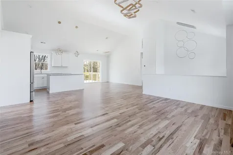 157 S Quaker Lane Hyde Park NY 12538