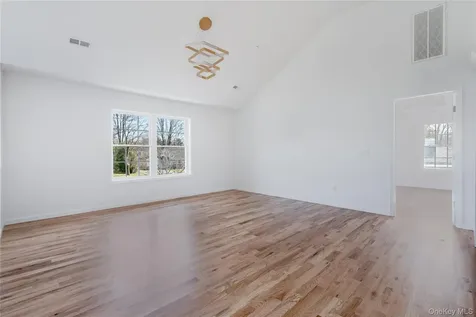 157 S Quaker Lane Hyde Park NY 12538