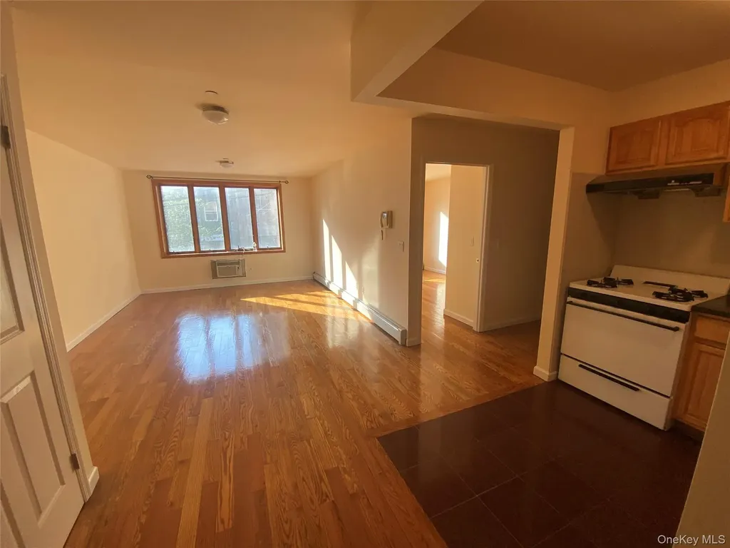 140-26 Cherry Avenue Flushing NY 11355