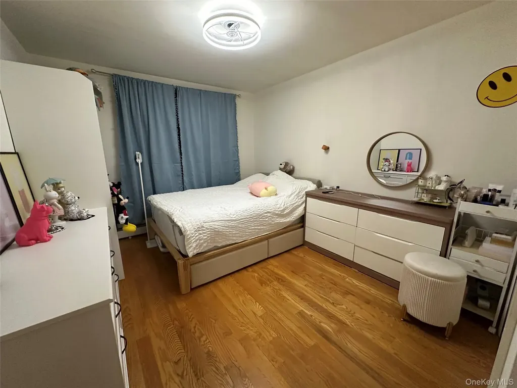 140-26 Cherry Avenue Flushing NY 11355